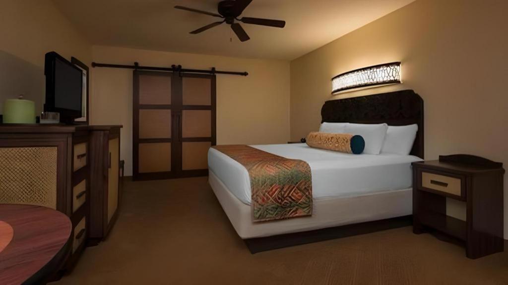 Resort Disney's Caribbean 3*